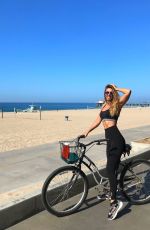 YULIA EFIMOVA - Instagram Photos