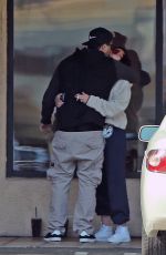 AMANDA BYNES and Paul Michaels Out Kissing in Los Angeles 2/24/20 | celebrityparadise - hollywood , celebrities , babes & more