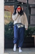 AMANDA BYNES and Paul Michaels Out Kissing in Los Angeles 2/24/20 | celebrityparadise - hollywood , celebrities , babes & more