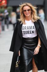 AMANDA HOLDEN Leaves Heart Radio in London 02/04/2020