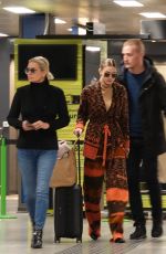 BELLA, GIGI and YOLANDA HADID Leaving Milan after Fashion Week 02/23/2020