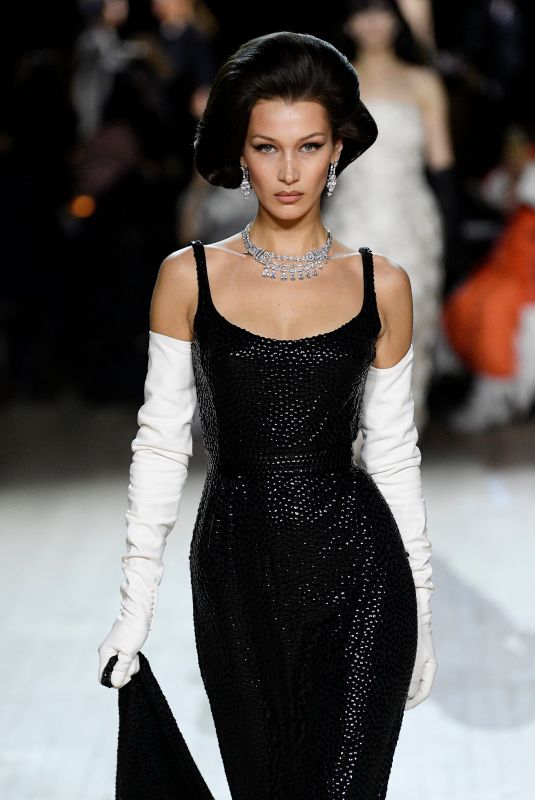BELLA HADID at Marc Jacobs Runway Show at New York Fashion Week 02/12/2020