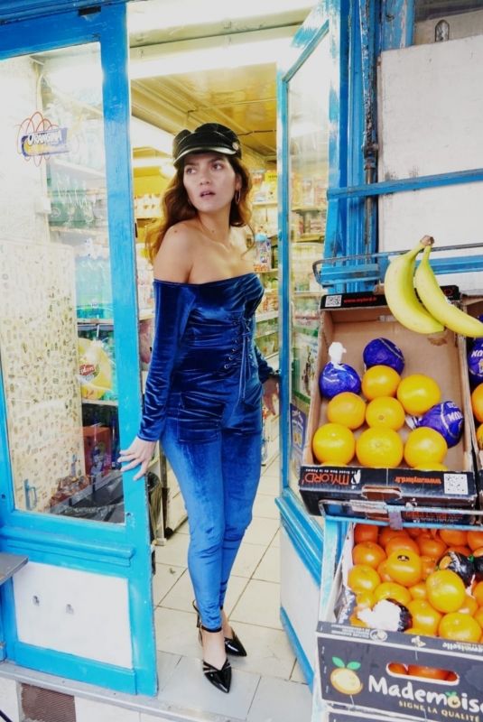 BLANCA BALNCO Shopping at a Market 02/23/2020