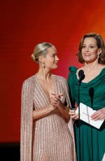 BRIE LARSON, SIGOURNEY WEAVER and GAL GADOT Speak Onstage at 2020 Academy Awards 02/09/2020