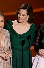 BRIE LARSON, SIGOURNEY WEAVER and GAL GADOT Speak Onstage at 2020 Academy Awards 02/09/2020