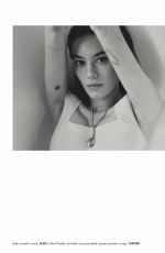 CAMILLE ROWE in L