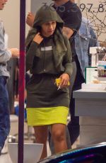 CARDI B at a Manicure Salon ni Miami 01/30/2020