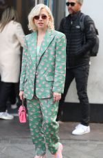 CARLY RAE JEPSEN Arrives at Global Radio in London 02/05/2020