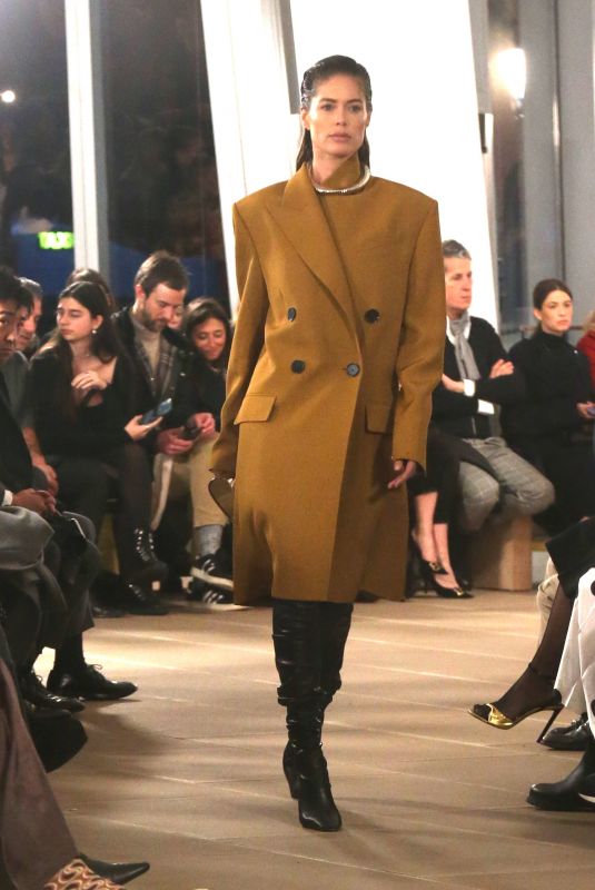 DOUTZEN KROES at Proenza Schouler Runway Show at New York Fashion Week 02/10/2020