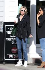 ELIZABETH BANKS Out for Breakfast in Studio City 02/13/2020