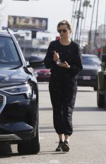 ELIZABETH BANKS Out for Iced Coffee in Los Angeles 02/24/2020