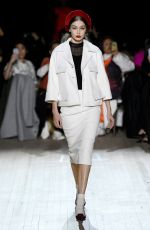 GIGI HADID at Marc Jacobs Fashion Show in New York 02/12/2020