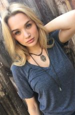 HUNTER HALEY KING - Lexas Lavalieres Necklaces Lookbook, 2016