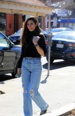 JAMIE-LYNN SIGLER at Starbucks Near Her Home in Sherman Oaks 02/17/2020