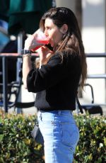 JAMIE-LYNN SIGLER at Starbucks Near Her Home in Sherman Oaks 02/17/2020