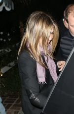 JENNIFER ANISTON Leaves Sara Foster