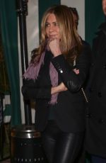 JENNIFER ANISTON Leaves Sara Foster