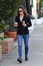 JENNIFER GARNER Out for Coffee in Brentwood 02/05/2020