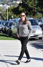 JENNIFER GARNER Out for Sunday Morning Church Services in Pacific Palisades 02/02/2020