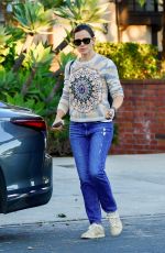 JENNIFER GARNER Out in Brentwood 02/03/2020