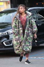 JENNIFER HUDSON Shopping at XIV Karats 02/24/2020