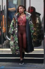 JENNIFER HUDSON Shopping at XIV Karats 02/24/2020