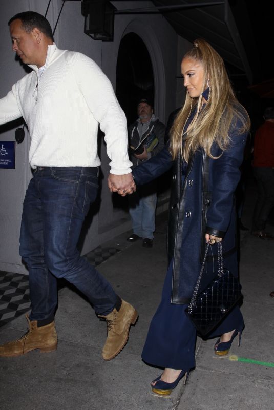 JENNIFER LOPEZ and Alex Rodriguez at Craig