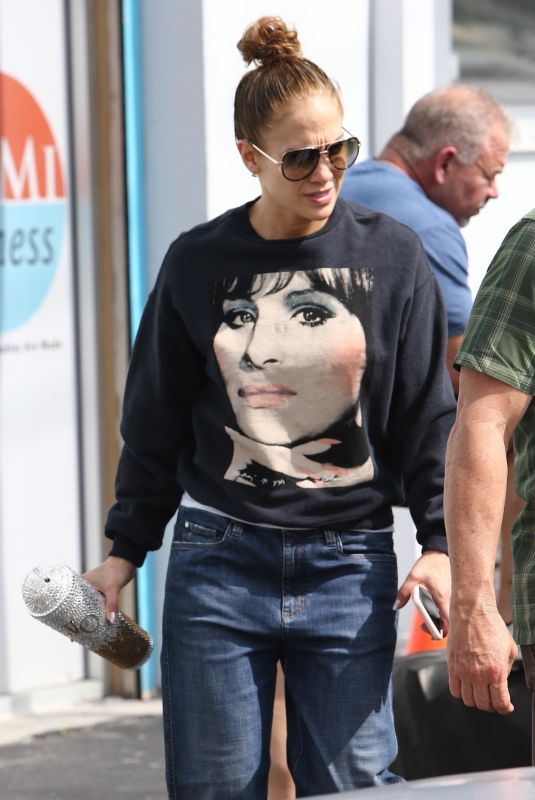 JENNIFER LOPEZ Out and About in Miami 02/06/2020
