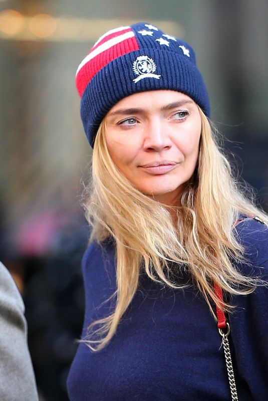 JODIE KIDD at Scott