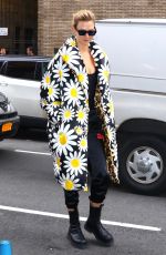 KARLIE KLOSS Arrives at Marc Jacobs Fashion Show in New York 02/12/2020