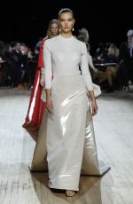 KARLIE KLOSS at Marc Jacobs Fashion Show in New York 02/12/2020