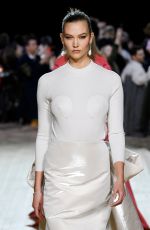 KARLIE KLOSS at Marc Jacobs Fashion Show in New York 02/12/2020