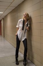 KARLIE KLOSS for Harper
