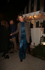 KATE HUDSON Leaves Sara Foster
