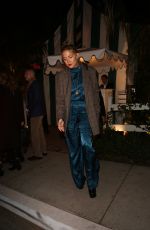 KATE HUDSON Leaves Sara Foster