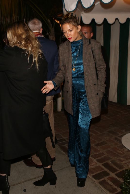 KATE HUDSON Leaves Sara Foster