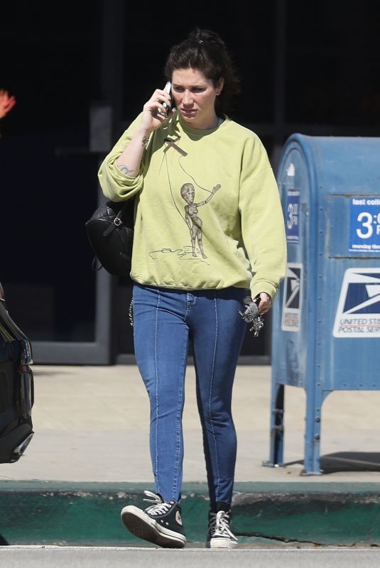 KESHA Out and About in Los Angeles 02/26/2020