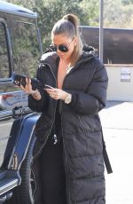 KHLOE KARDASHIAN Out and About in Calabasas 02/05/2020