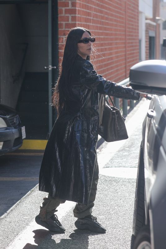 KIM KARDASHIAN Leaves a Medical Building in Beverly Hills 02/04/2020