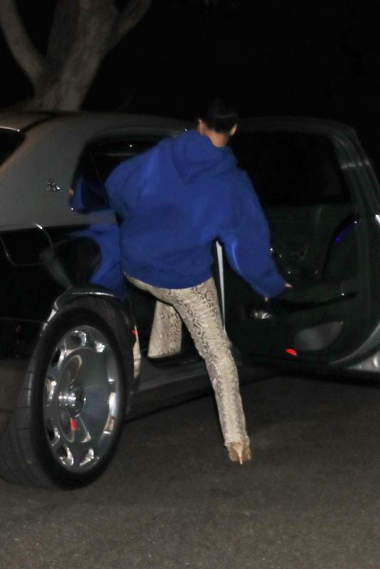KIM KARDASHIAN Leaves Paris Hilton