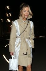 LAURA WHITMORE Leaves Love Island Aftersun Set in London 02/03/2020