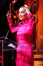 LESLIE MANN at Hollywood Beauty Awards 2020 in Los Angeles 02/06/2020