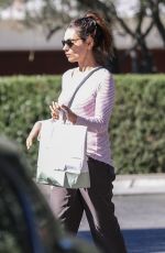 MILA KUNIS Shopping at Beverly Glen Grocery Market in Bel Air 02/26/2020