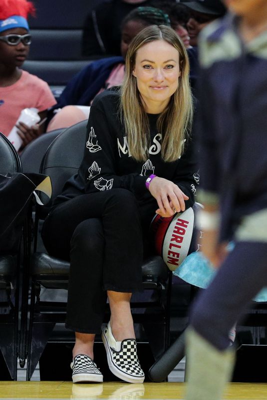OLIVIA WILDE at Harlem Globetrotters Game in Los Angeles 02/16/2020