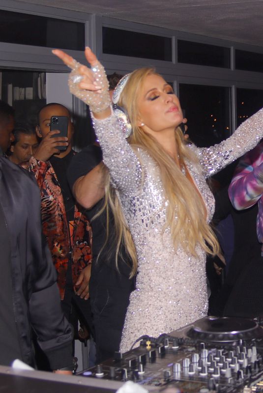 PARIS HILTON Performs at Stephen Doff