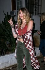 PARIS JACKSON Leaves Sara Foster