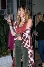 PARIS JACKSON Leaves Sara Foster