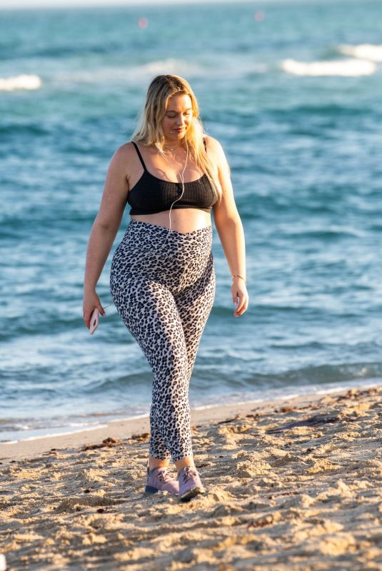 Pregnant ISKRA LAWRENCE at a Beach in Miami 02/11/2020