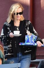 REENE WITHERSPOON Leaves Brentwood Country Mart 02/05/2020