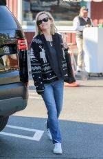 REENE WITHERSPOON Leaves Brentwood Country Mart 02/05/2020